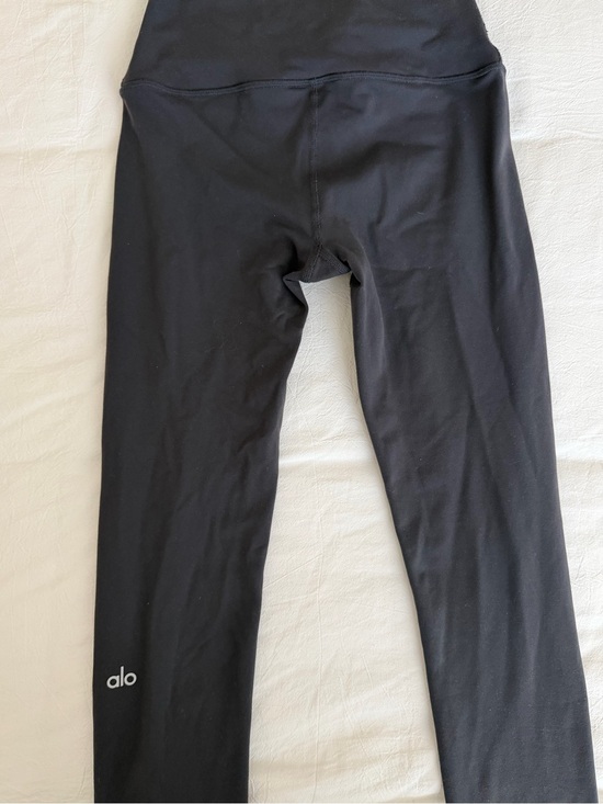 ALO Yoga Pants - Alo Dark Grey Leggings - Sleek Stretch Performance Bottoms